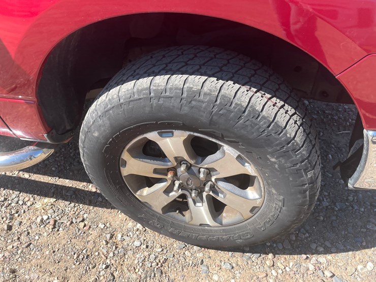 2012-ford-f150-xlt-image-5