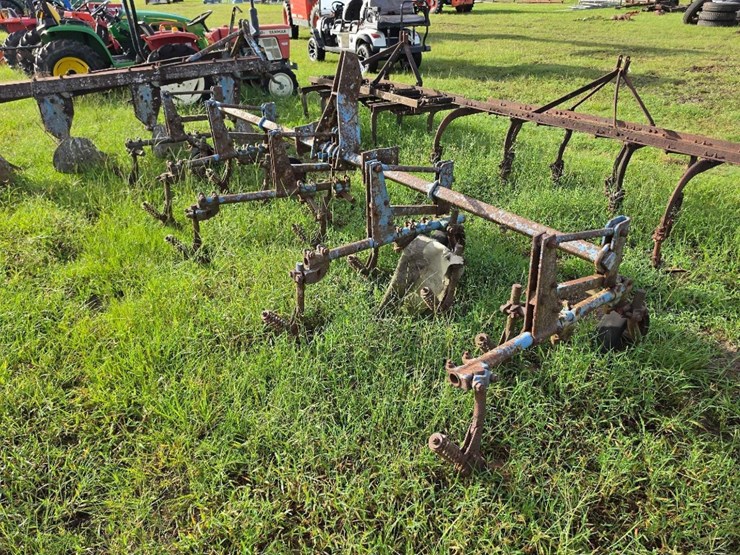 185---12"-spring-shank-cultivator-image-4