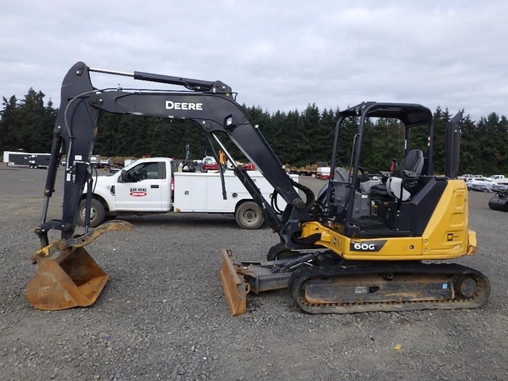 2023-deere-60g-image-2