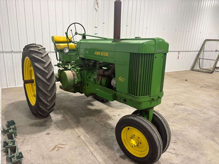 1955-john-deere-60-image-2