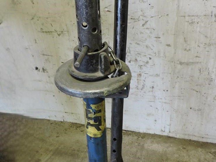 tire-maintenance-tool-image-1