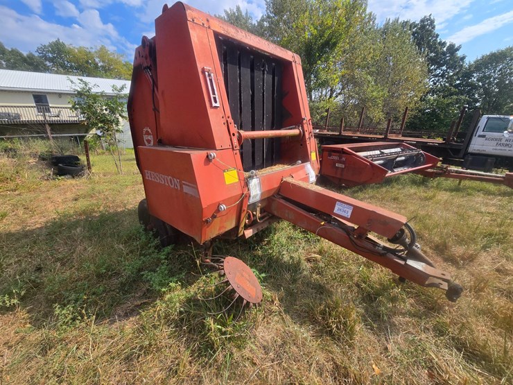 hesston-5540-image-8