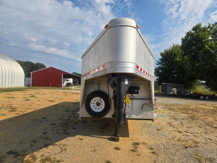 #26361-•-1995-30'-featherlite-trailer-image-11
