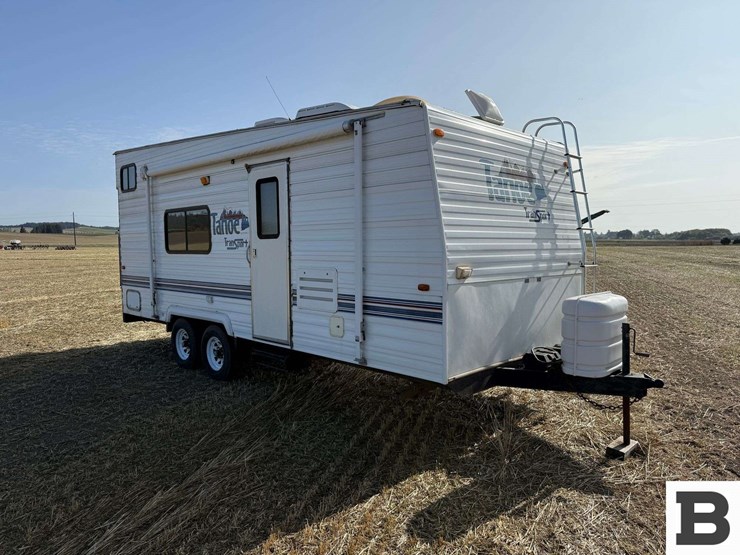 2002-tahoe-transport-21'-toy-hauler-travel-trailer-image-7