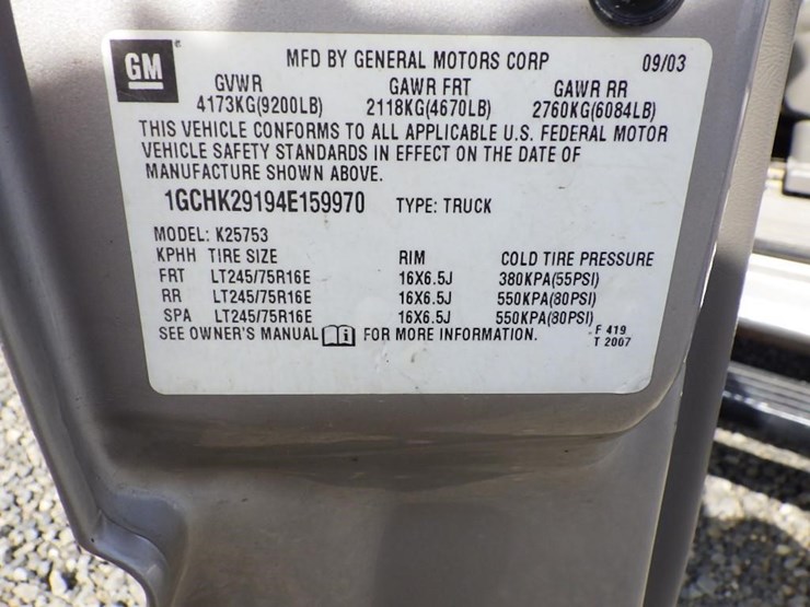 2004-chevrolet-2500hd-image-32