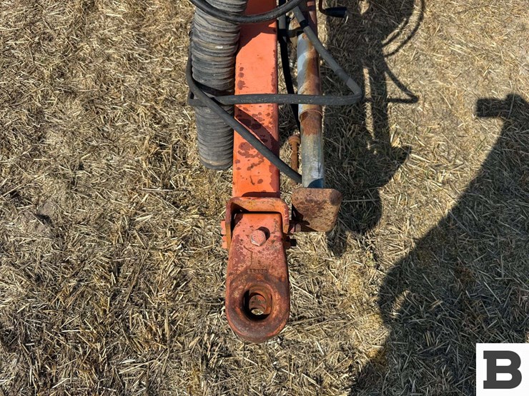 2008-custom-22.5'-air-seeder-image-10