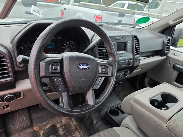 2019-ford-f150-xl-image-11