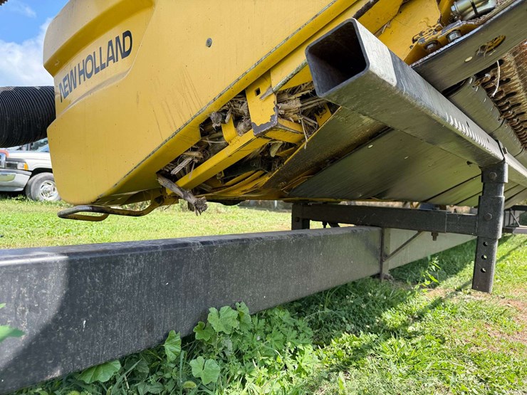 new-holland-73c-image-39