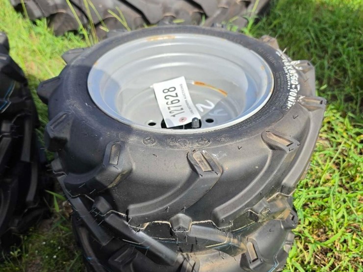 242---2-lawn-trac-18x8.50-10nhs-image-1