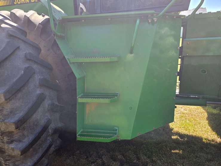 1992-john-deere-8760-image-18