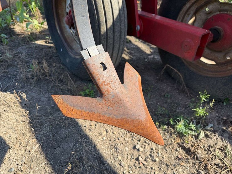 case-ih-4800-image-18