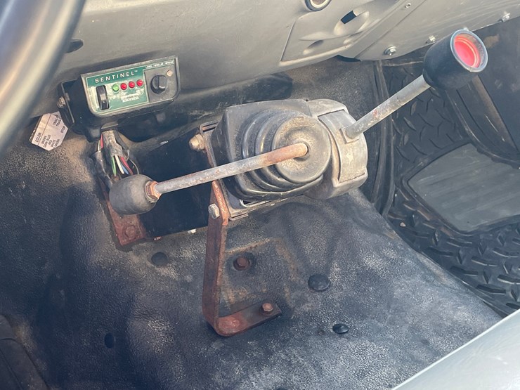 2002-ford-f550-xl-image-38