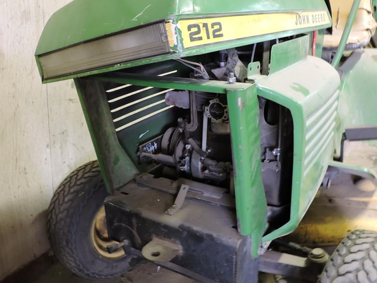 john-deere-212-image-3