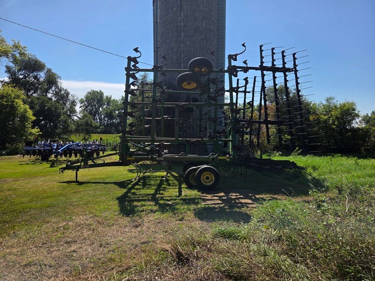 john-deere-2210-image-8
