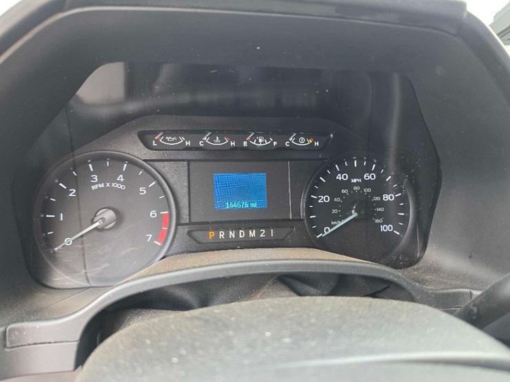 2021-ford-f250-xl-image-15
