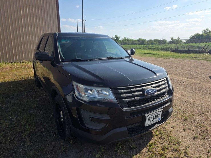 2016-ford-explorer-police-interceptor-image-7