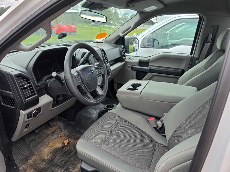 2019-ford-f150-xl-image-7