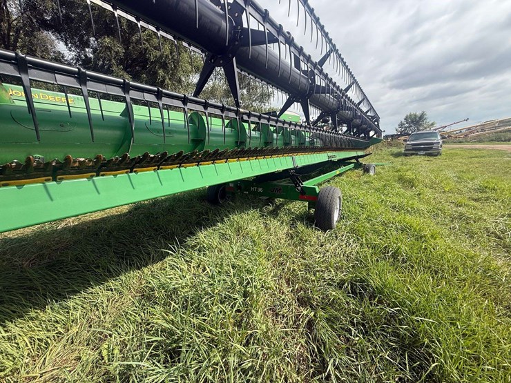 2011-john-deere-635f-image-10