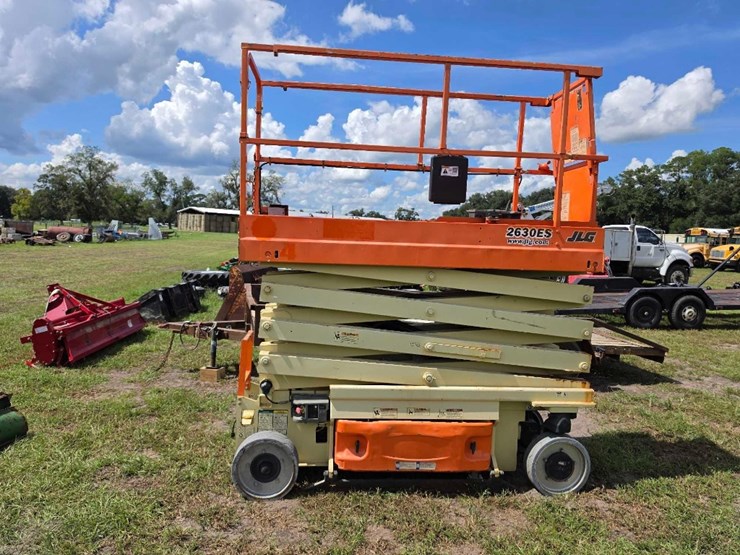 260---jlg-scissorlift-26'-image-7
