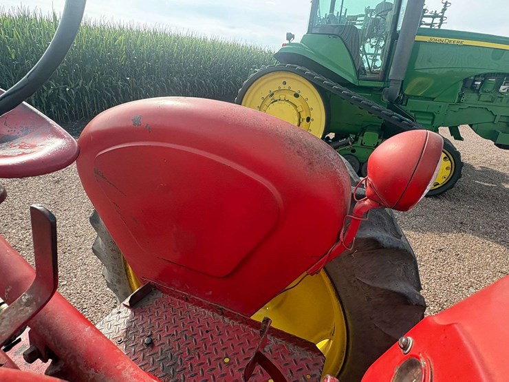 massey-ferguson-30-image-21