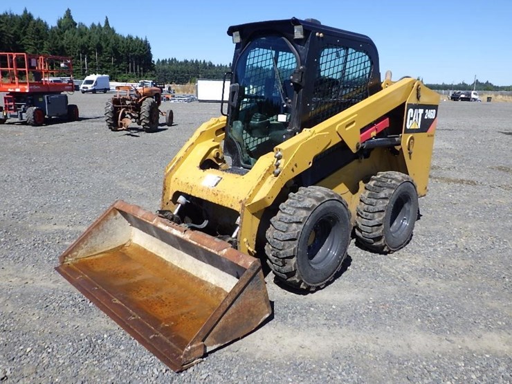 caterpillar-246d-image-1