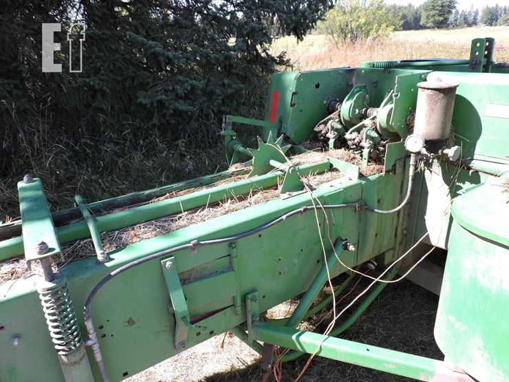 2025-john-deere-469-image-3