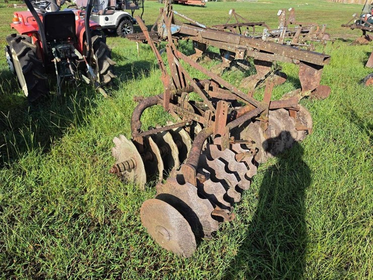 massey-ferguson-7-image-3