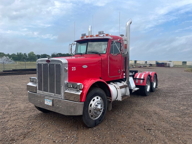 1999-peterbilt-379-image-1