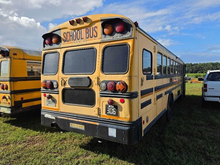 2005-bluebird-school-bus-image-5