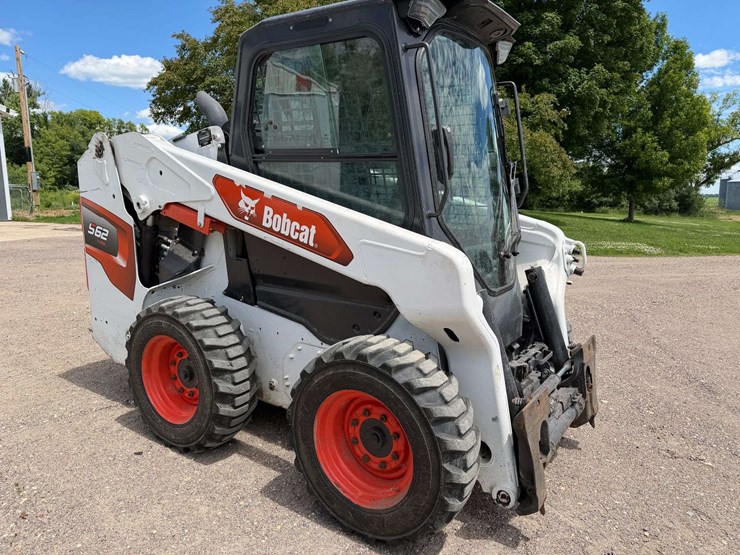2022-bobcat-s62-image-7
