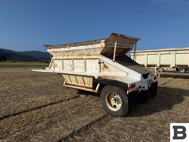 1969-utl-utility-steel-belly-dump-trailer-image-4