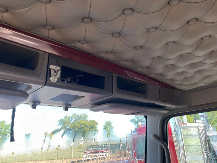 2006-kenworth-t800b-image-52