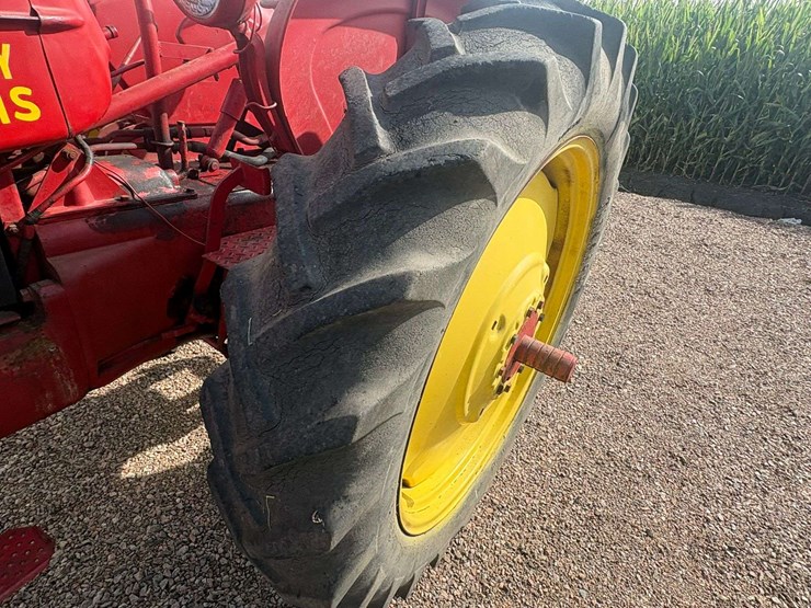 massey-ferguson-30-image-10