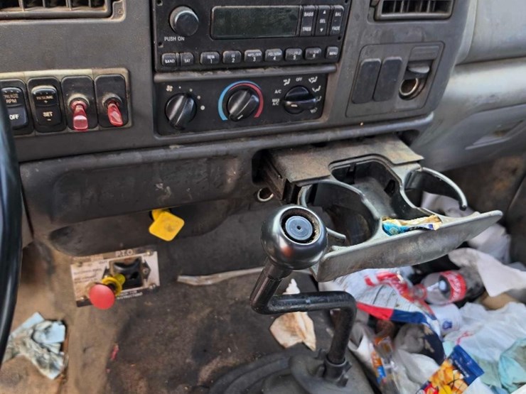 2007-ford-f750-image-13