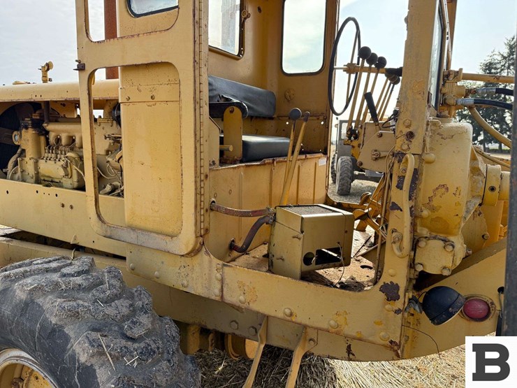 caterpillar-12-image-62