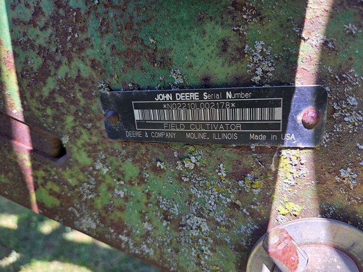 john-deere-2210-image-14