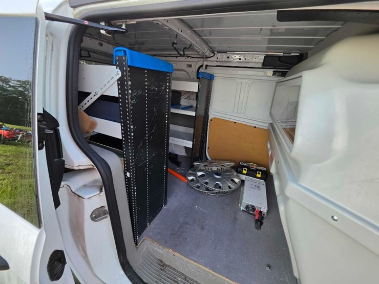 2022-ford-transit-connect-image-6