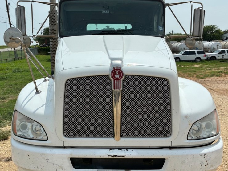 2019-kenworth-t370-image-2