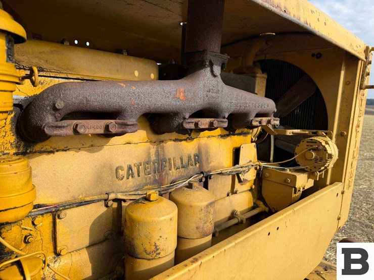 caterpillar-12-image-25