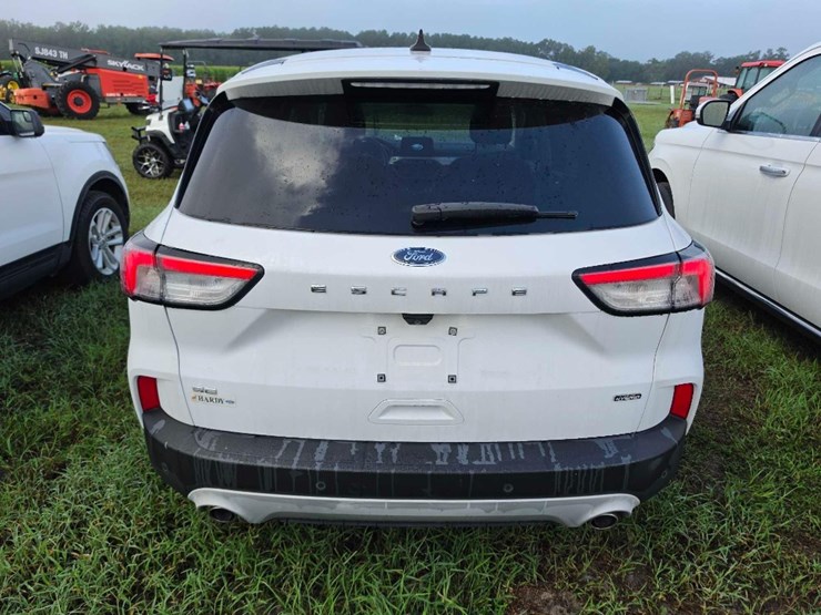 2022-ford-escape-image-5
