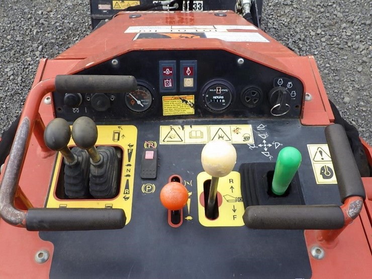2021-ditch-witch-sk800-image-30