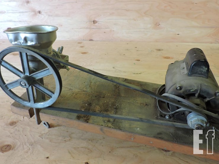 grain-grinding-mill-w/electric-motor-image-1