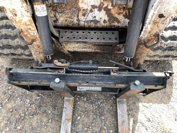 2003-bobcat-t300-image-8