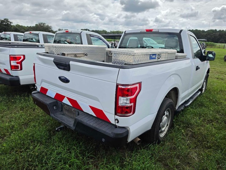 2019-ford-f150-xl-image-4