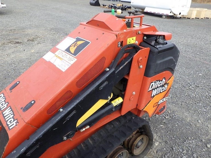 2021-ditch-witch-sk800-image-13