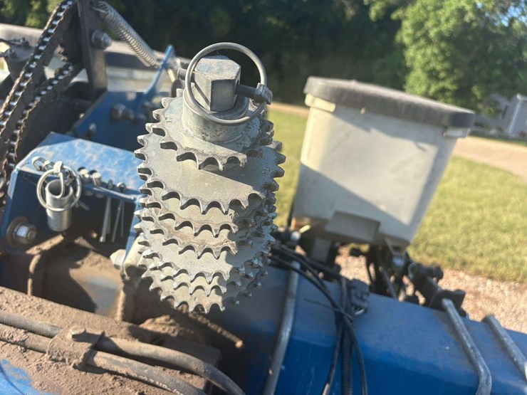 2014-kinze-3140-image-12