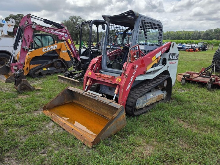 2022-takeuchi-tl8r2-image-2