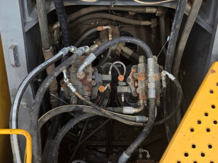 2006-volvo-ec700b-image-27
