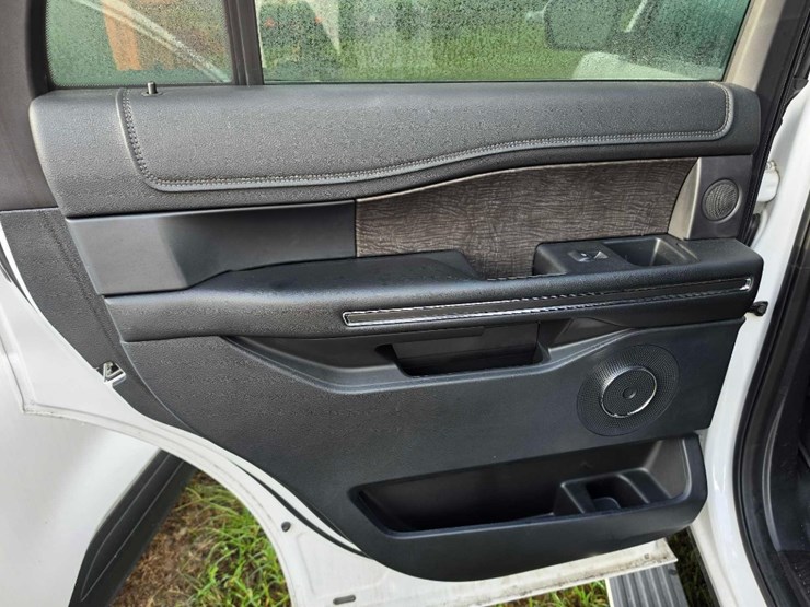 2018-ford-expedition-image-11