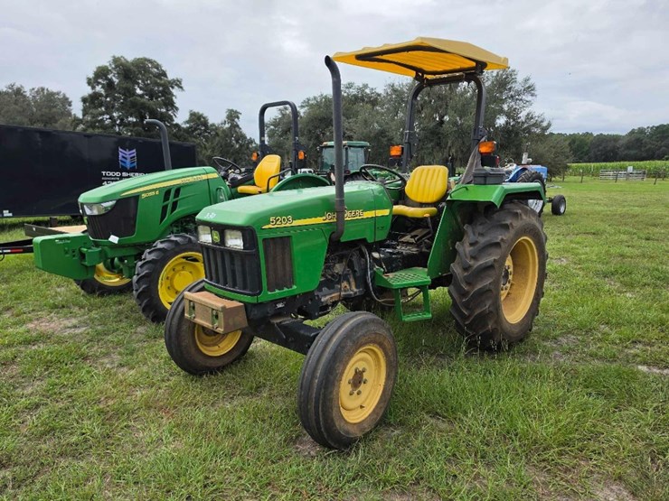 john-deere-5203-image-2